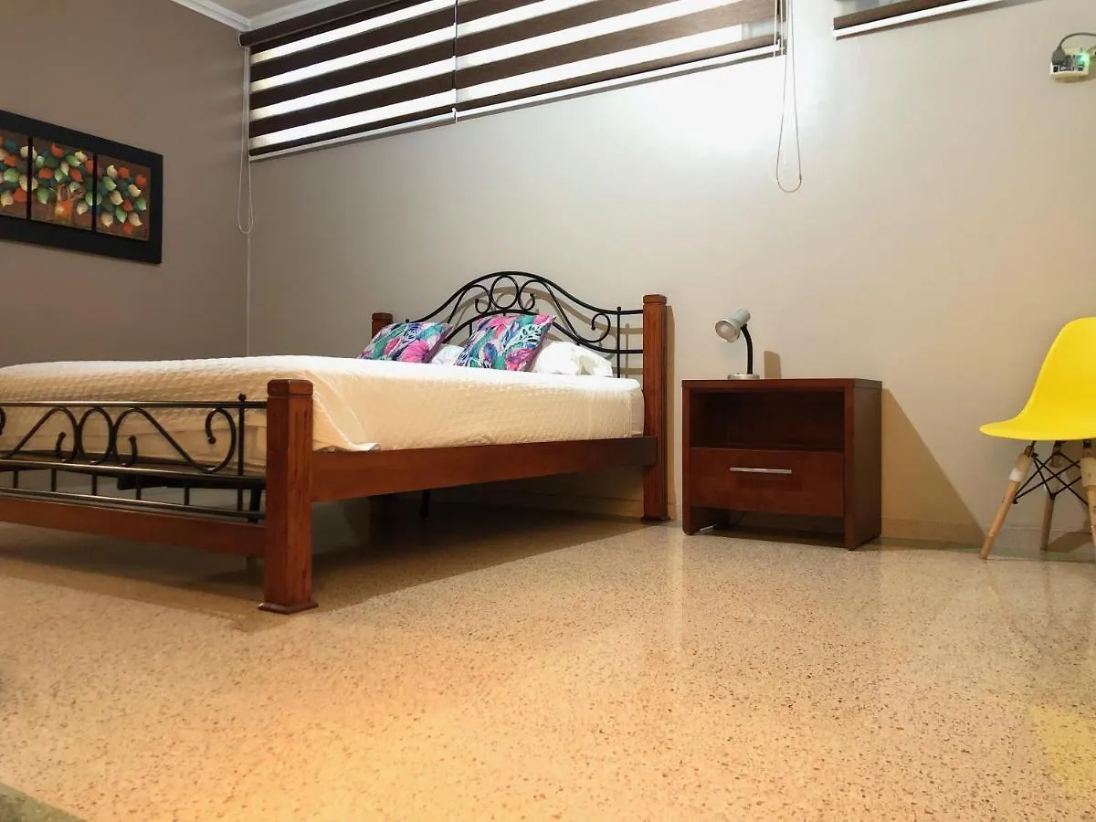 Guest house Casa Canelos Guayaquil Ecuador