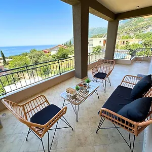 Viewtopia House , Dhermi Albania